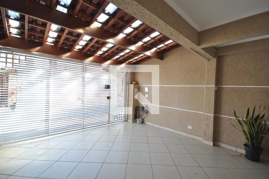 Garagem de casa à venda com 3 quartos, 240m² em Vila Mazzei, São Paulo