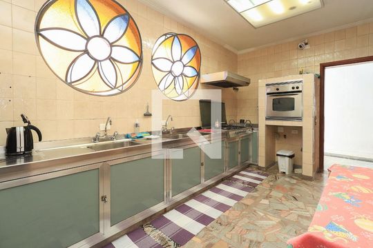 Casa à venda com 3 quartos, 460m² em Vila Mariana, São Paulo