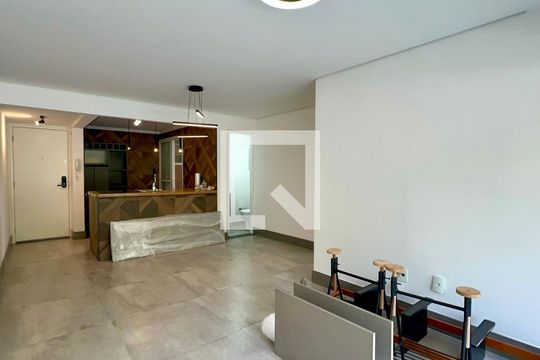 Sala de apartamento à venda com 3 quartos, 84m² em Sumaré, São Paulo