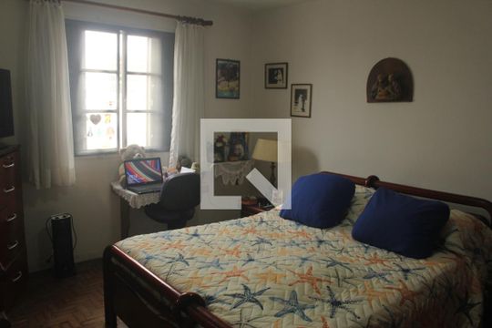Suíte de casa à venda com 3 quartos, 140m² em Cidade Ademar, São Paulo