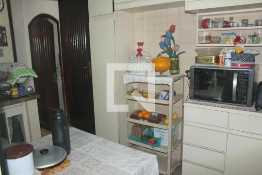 Cozinha de casa à venda com 3 quartos, 140m² em Cidade Ademar, São Paulo