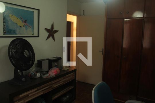 Quarto 2 de casa à venda com 3 quartos, 140m² em Cidade Ademar, São Paulo