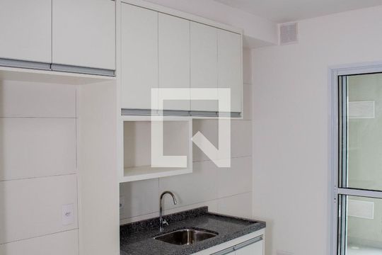 Cozinha de apartamento para alugar com 2 quartos, 45m² em Centro, Diadema