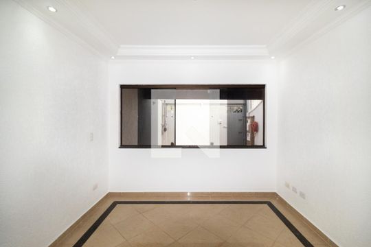 Casa à venda com 3 quartos, 250m² em Vila Aricanduva, São Paulo