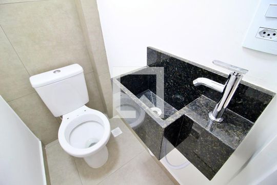 Lavabo de apartamento à venda com 3 quartos, 154m² em Vila Camilopolis, Santo André