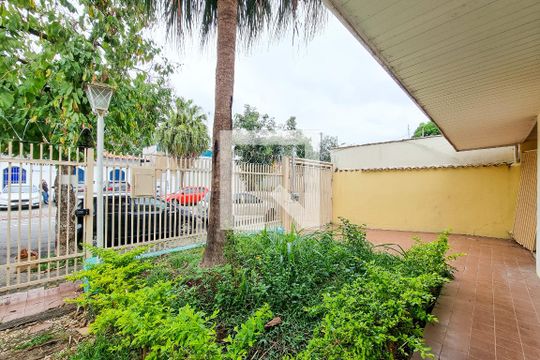 Garagem de casa para alugar com 3 quartos, 300m² em Jardim Nova America, São José dos Campos