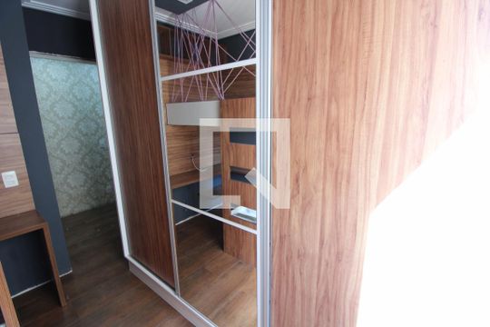Quarto de apartamento para alugar com 2 quartos, 47m² em Parque São Lourenço, São Paulo