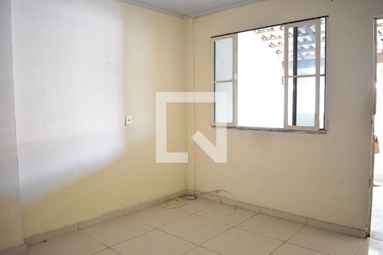Sala de apartamento para alugar com 1 quarto, 45m² em Campo Grande, Rio de Janeiro