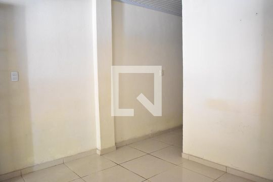 Sala de apartamento para alugar com 1 quarto, 45m² em Campo Grande, Rio de Janeiro