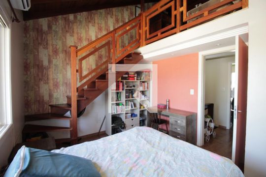 Quarto 1 de casa de condomínio à venda com 2 quartos, 118m² em Niterói, Canoas
