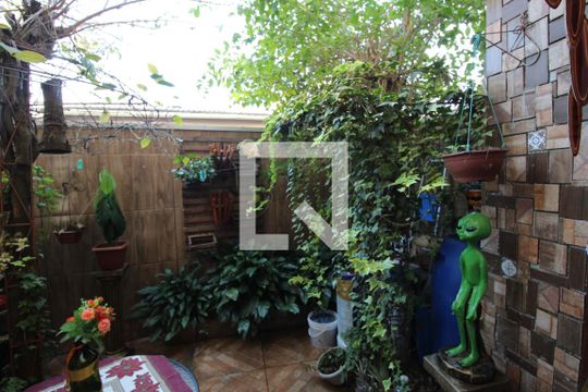 Varanda de casa de condomínio à venda com 2 quartos, 118m² em Niterói, Canoas
