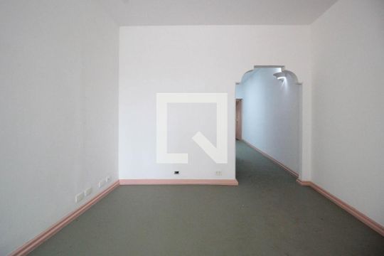 Sala de casa à venda com 2 quartos, 80m² em Vila Madalena, São Paulo