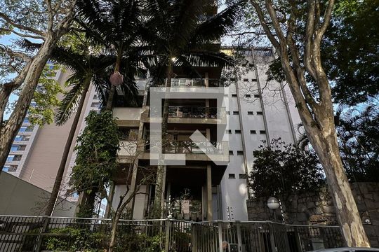 Fachada de apartamento para alugar com 4 quartos, 450m² em Indianópolis, São Paulo