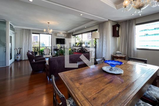 Sala de apartamento para alugar com 4 quartos, 450m² em Indianópolis, São Paulo