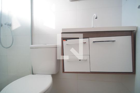 banheiro de apartamento à venda com 2 quartos, 98m² em Rincão, Novo Hamburgo