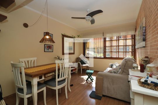 Casa de Condomínio à venda com 3 quartos, 115m² em Medianeira, Porto Alegre
