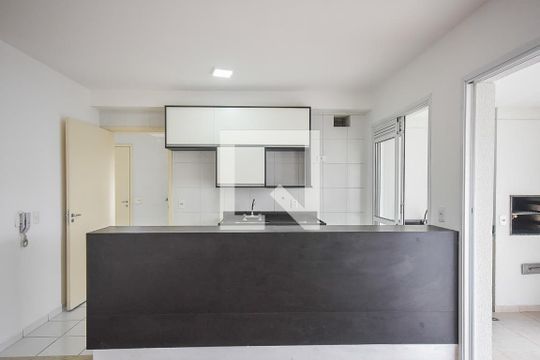 Cozinha de apartamento para alugar com 2 quartos, 80m² em Vila Andrade, São Paulo