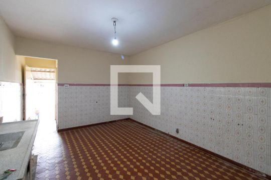 Cozinha de casa para alugar com 2 quartos, 150m² em Vila Nilo, São Paulo