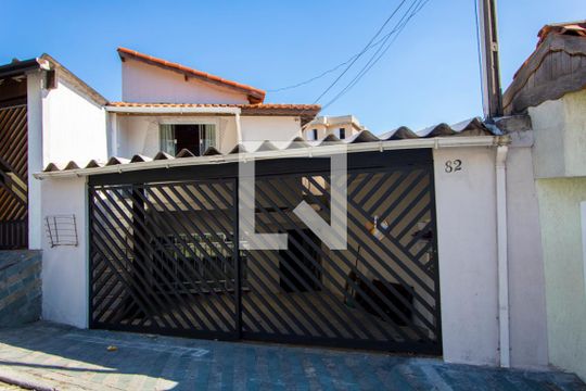 Fachada de casa à venda com 3 quartos, 127m² em Vila Bela Vista, Santo André
