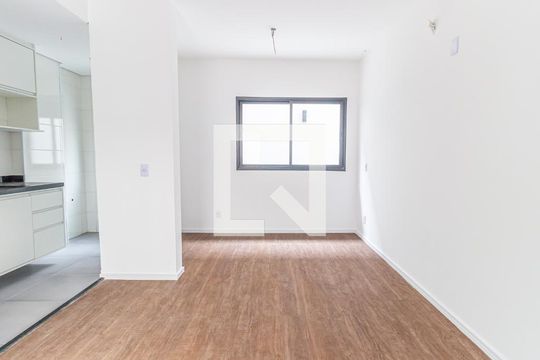 Quarto de kitnet/studio para alugar com 1 quarto, 26m² em Quarta Parada, São Paulo