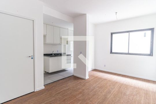 Kitnet/Studio para alugar com 1 quarto, 26m² em Quarta Parada, São Paulo