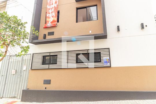 Fachada de kitnet/studio para alugar com 1 quarto, 26m² em Quarta Parada, São Paulo