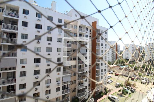 Quarto 1 - vista de apartamento para alugar com 2 quartos, 50m² em Anil, Rio de Janeiro