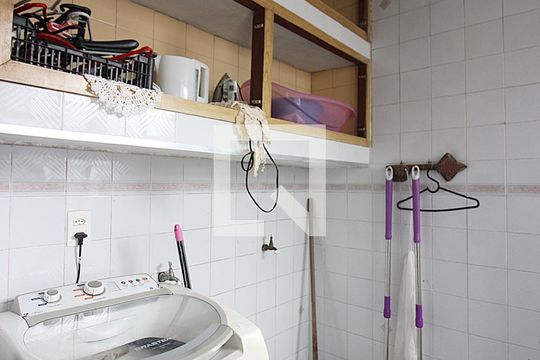 Lavanderia de casa à venda com 3 quartos, 260m² em Vila Mussolini, São Bernardo do Campo