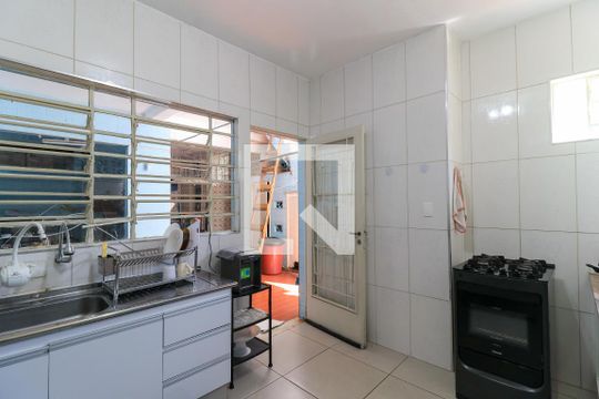 Cozinha de casa à venda com 3 quartos, 180m² em Vila Congonhas, São Paulo