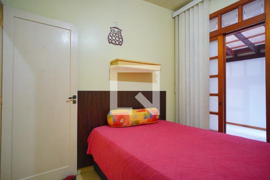 Quarto  3 de apartamento à venda com 3 quartos, 99m² em Floresta, Porto Alegre