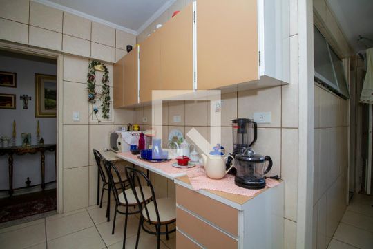 Cozinha de apartamento para alugar com 2 quartos, 70m² em Paraíso, São Paulo