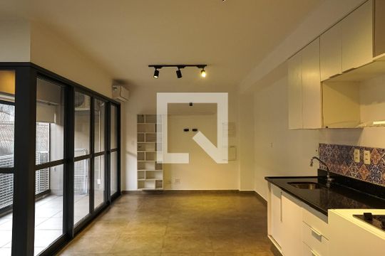 Apartamento para alugar com 1 quarto, 41m² em Vila Pompéia, São Paulo