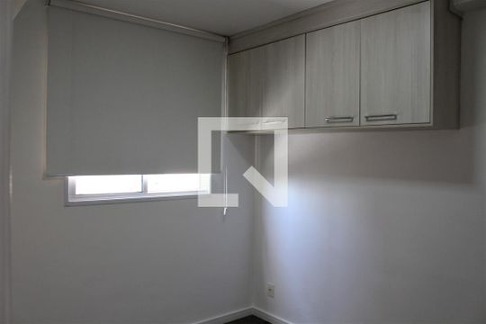 Quarto detalhe persiana de apartamento à venda com 2 quartos, 34m² em Barra Funda, São Paulo