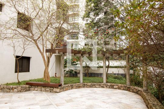 Área comum de apartamento para alugar com 3 quartos, 173m² em Vila Nova Conceição, São Paulo