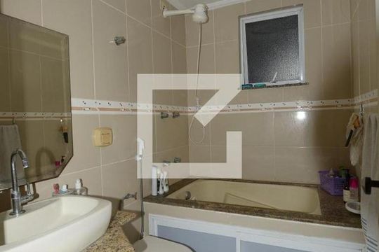 Banheiro da Suíte 1 de casa à venda com 4 quartos, 220m² em Vila Valqueire, Rio de Janeiro