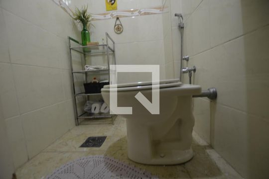 Lavabro de casa à venda com 4 quartos, 220m² em Vila Valqueire, Rio de Janeiro