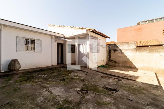 Quintal de casa à venda com 4 quartos, 200m² em Vila Romana, São Paulo