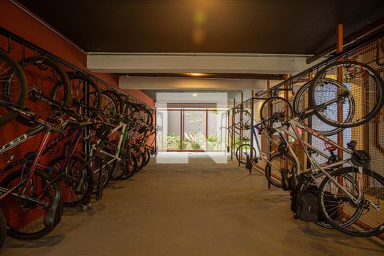Área comum - Bicicletário de kitnet/studio para alugar com 1 quarto, 24m² em Consolação, São Paulo