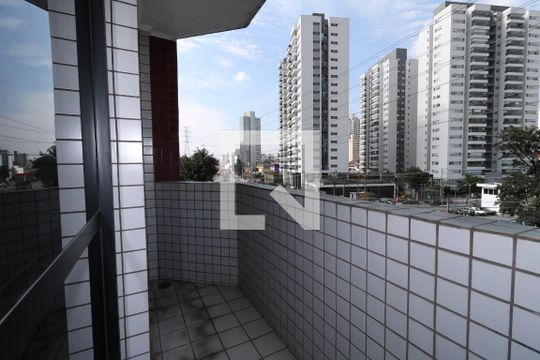 Sacada da Sala de apartamento para alugar com 3 quartos, 70m² em Vila Dora, Santo André