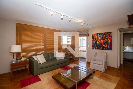 Apartamento para alugar com 2 quartos, 117m² em Jardim Paulista, São Paulo