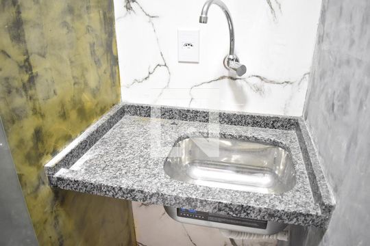 Pia de casa à venda com 1 quarto, 74m² em Campo Grande, Rio de Janeiro