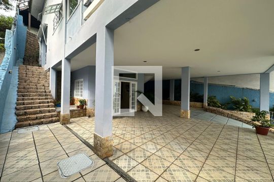 Quintal de casa de condomínio à venda com 4 quartos, 350m² em Anil, Rio de Janeiro
