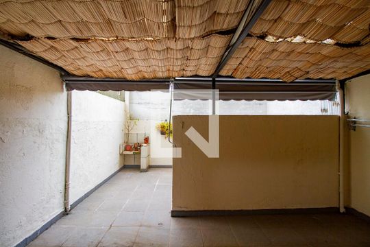 Quintal de apartamento à venda com 1 quarto, 46m² em Pinheiros, São Paulo