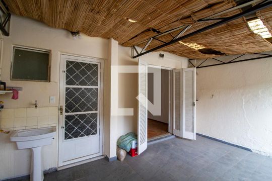Quintal de apartamento à venda com 1 quarto, 46m² em Pinheiros, São Paulo