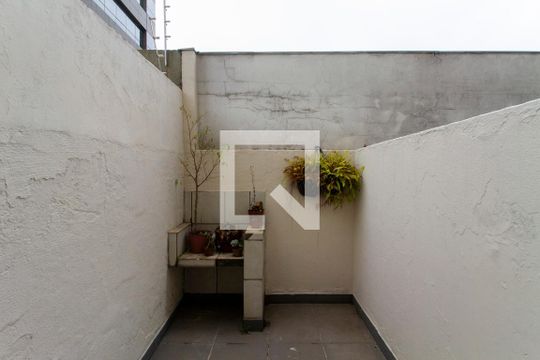 Quintal de apartamento à venda com 1 quarto, 46m² em Pinheiros, São Paulo
