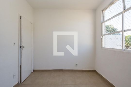 Quarto 1 de apartamento para alugar com 2 quartos, 60m² em Padre Eustáquio, Belo Horizonte