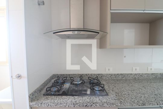 Cozinha de apartamento para alugar com 3 quartos, 94m² em Jardim São Paulo, São Paulo