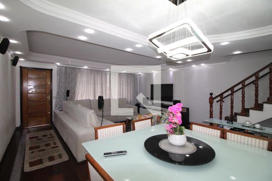 Sala   de casa à venda com 3 quartos, 250m² em Vila Ré, São Paulo