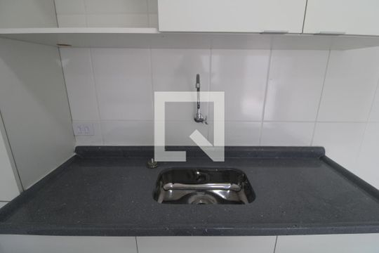 Pia da cozinha de apartamento para alugar com 1 quarto, 38m² em Socorro, São Paulo