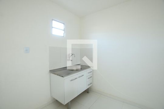 Cozinha de apartamento para alugar com 1 quarto, 30m² em Vicente de Carvalho, Rio de Janeiro